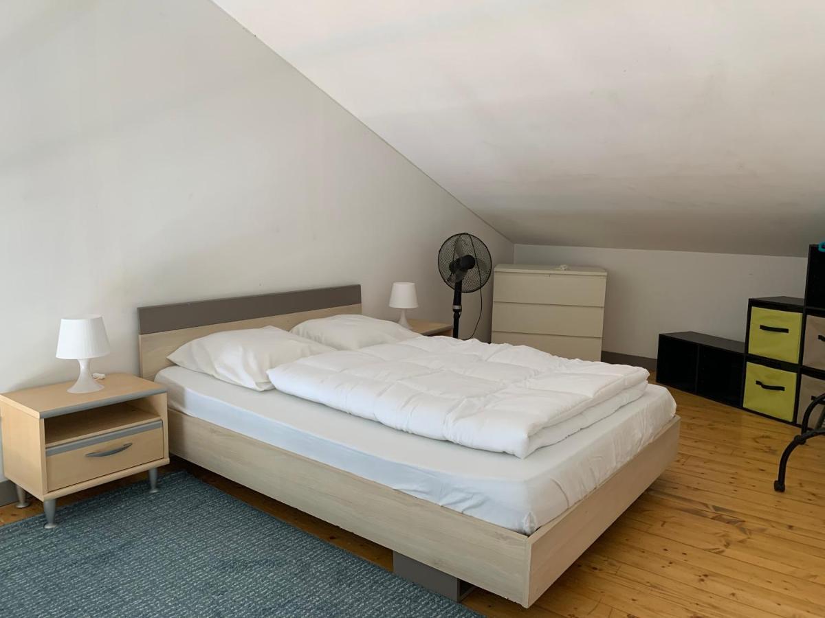 Appartement Tout Confort En Mezzanine A 20Mn A Pied Du Centre-Ville Avec Tv Et Wifi La Rochelle  Exteriör bild