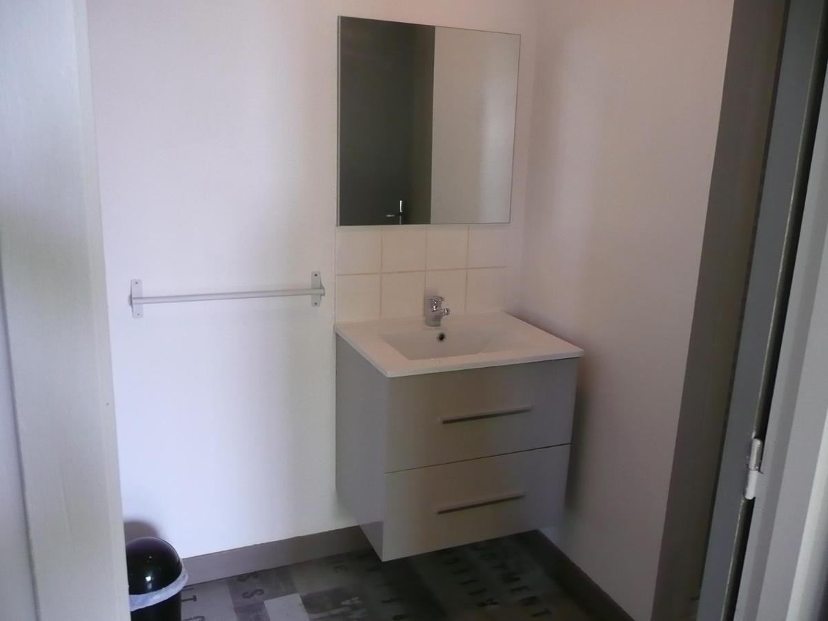 Appartement Tout Confort En Mezzanine A 20Mn A Pied Du Centre-Ville Avec Tv Et Wifi La Rochelle  Exteriör bild