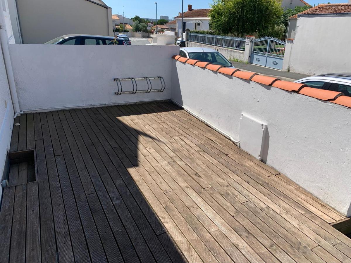 Appartement Tout Confort En Mezzanine A 20Mn A Pied Du Centre-Ville Avec Tv Et Wifi La Rochelle  Exteriör bild