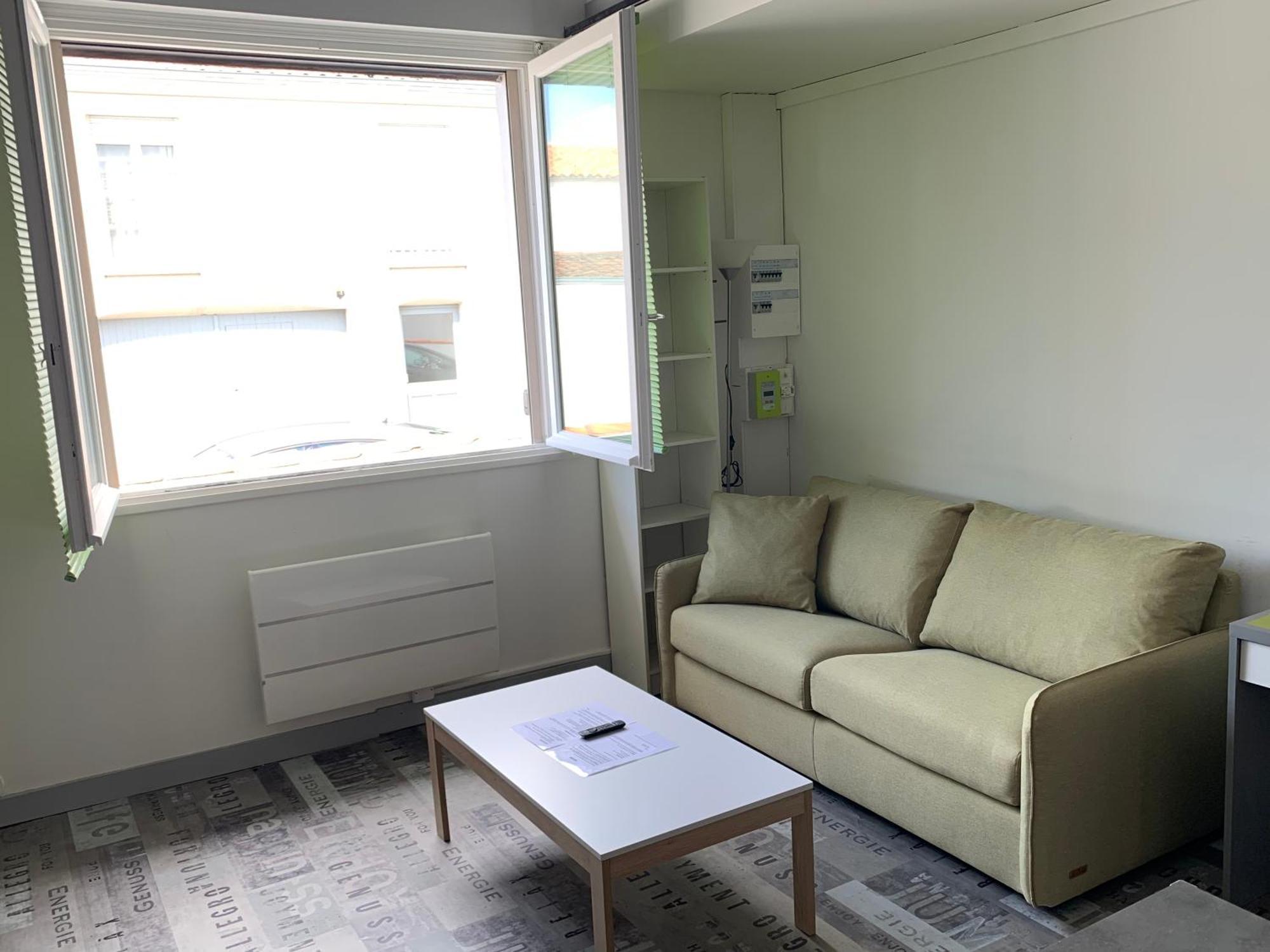 Appartement Tout Confort En Mezzanine A 20Mn A Pied Du Centre-Ville Avec Tv Et Wifi La Rochelle  Exteriör bild